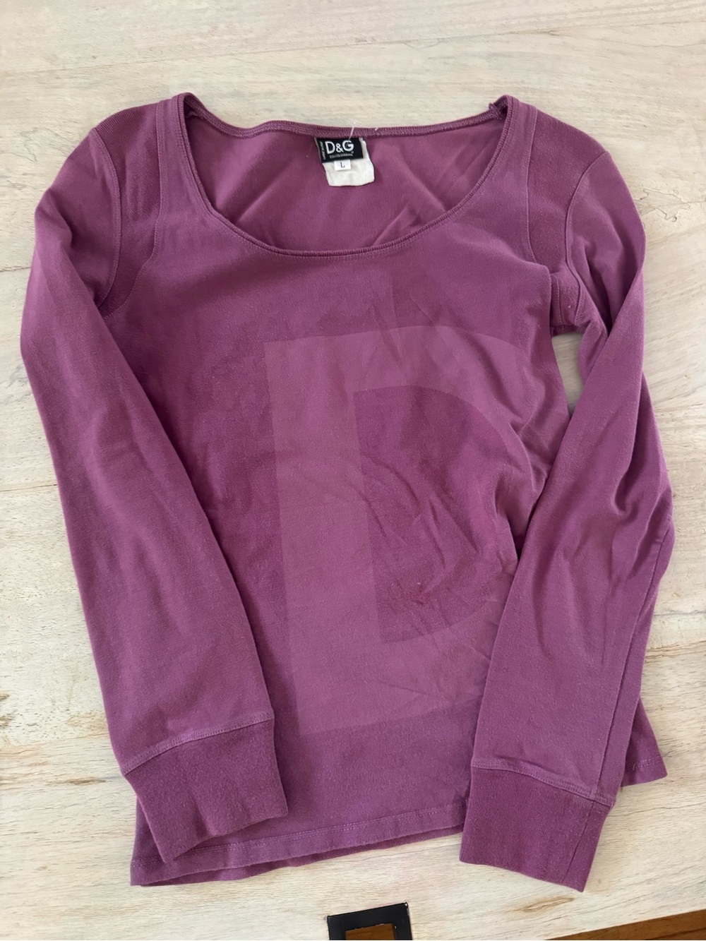 D&G Scoop Neck Long Sleeve Top in Plum